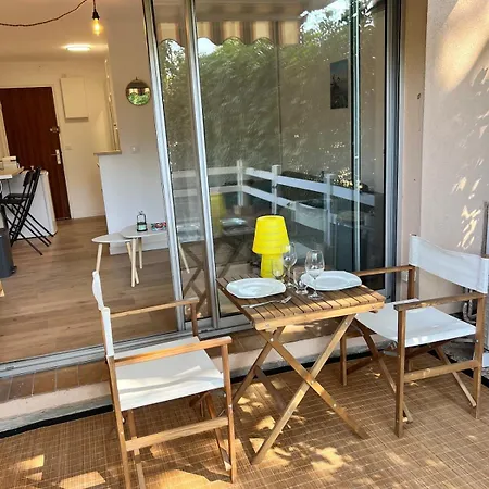 En Bord De Appartamento