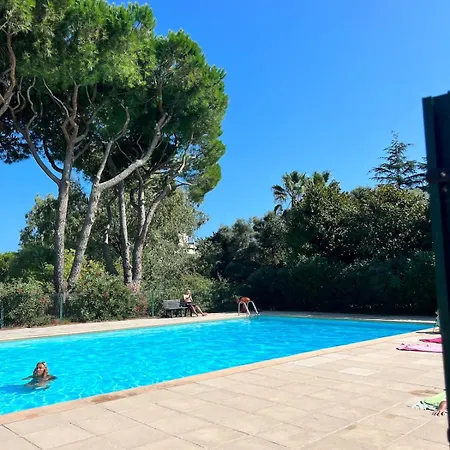 En Bord De Appartamento